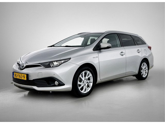 Toyota Auris Touring Sports 1.8 Hybrid Executive