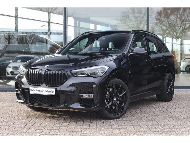 BMW X1 xDrive20i High Executive M Sport Automaat