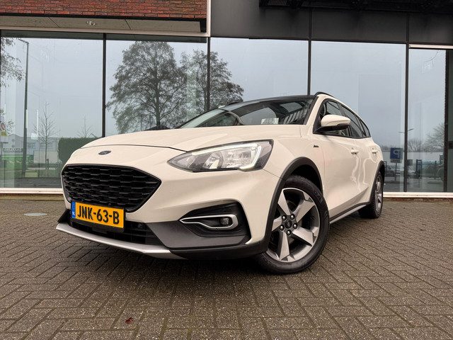 Ford Focus Wagon 1.0 EcoBoost Active Business - Automaat - Panodak - Trekhaak - Navi - Parkeerhulp
