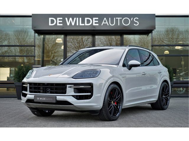Porsche Cayenne 3.0 S E-Hybrid SportDesign 520pk Krijt