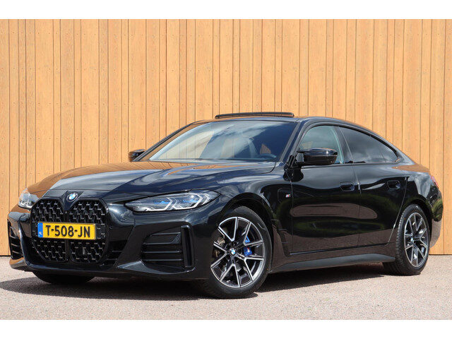 BMW 4 Serie Gran Coupé M440i xDrive M-sport Bus. Ed. Plus org. NL schuifdak camera's