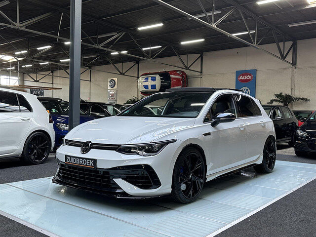 Volkswagen Golf 2.0 R DSG PANODAK H&K IQ-light MAXTON Camera