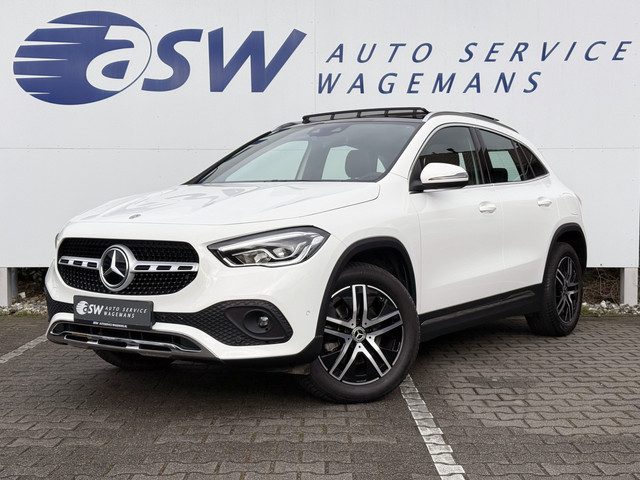 Mercedes-Benz GLA 200 Business Solution Luxury