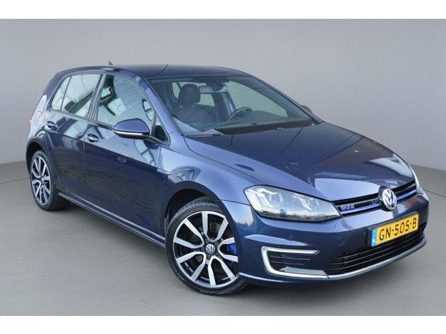 Volkswagen Golf GTE|Clima|Camera|Navi|2e eigenaar!
