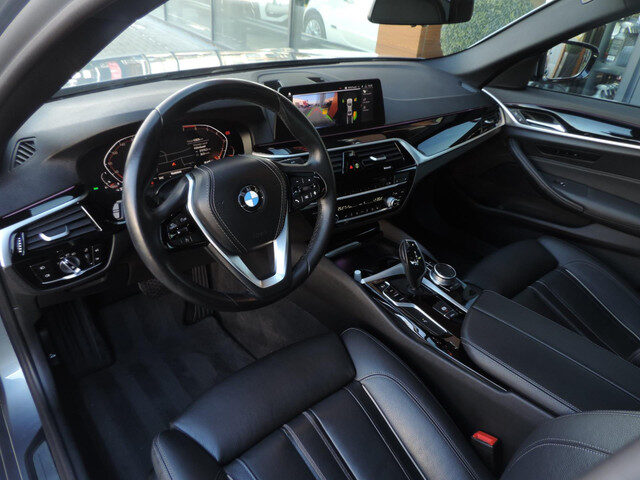 BMW 5 Serie 520i High Executive Edition Sport Line 43.000km | Schuifdak | Leer | Memory | 18” | LED 