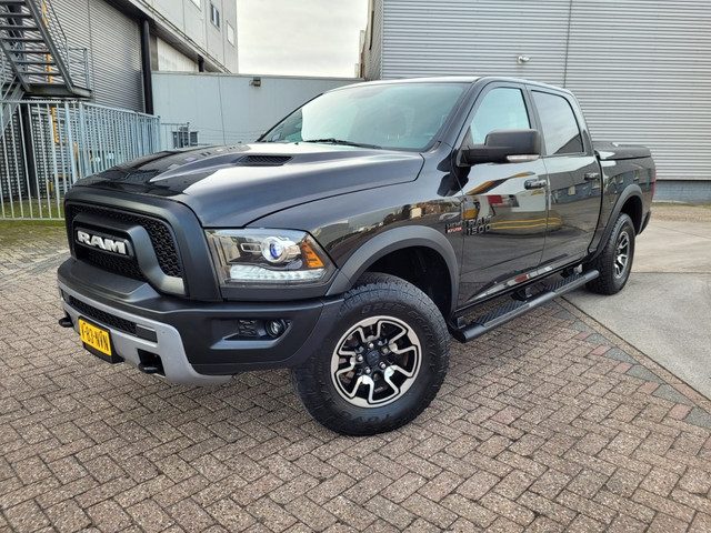 Dodge Ram 1500 5.7 V8 4x4 Crew Cab 5'7 Rebel