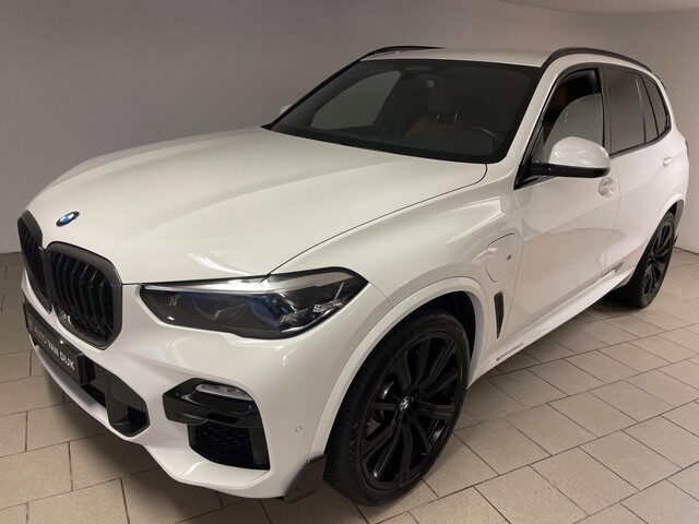 BMW X5 XDrive45e High Executive M PAKKET M PERFORMANCE CARBON AIRCO NAVI CRUISE BT STOELVERW LUCHTV