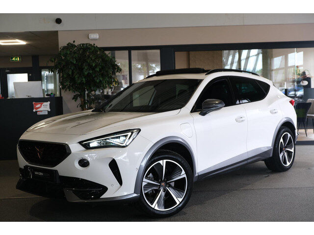 Cupra Formentor 1.4 e-Hybrid 204PK Pano Volleder Cam ACC Led Virtual Navi