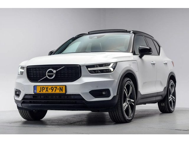 Volvo XC40 T5 Recharge 262pk R Design Aut. [ Panorama Stoelverwarming Camera ]