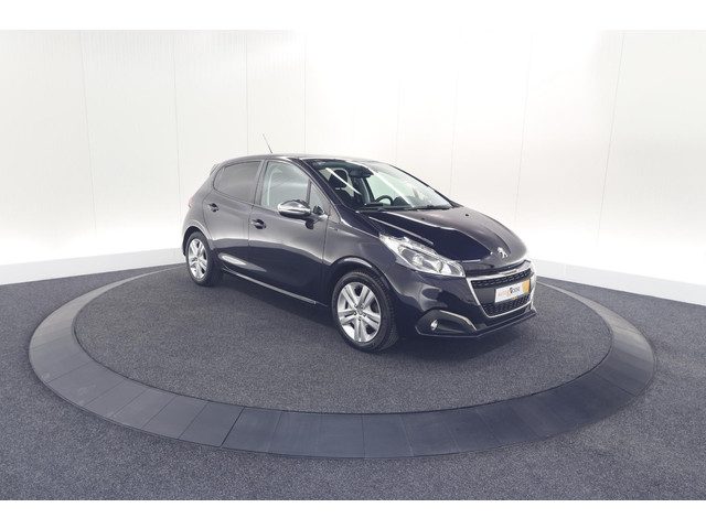 Peugeot 208 PureTech 82 Signature