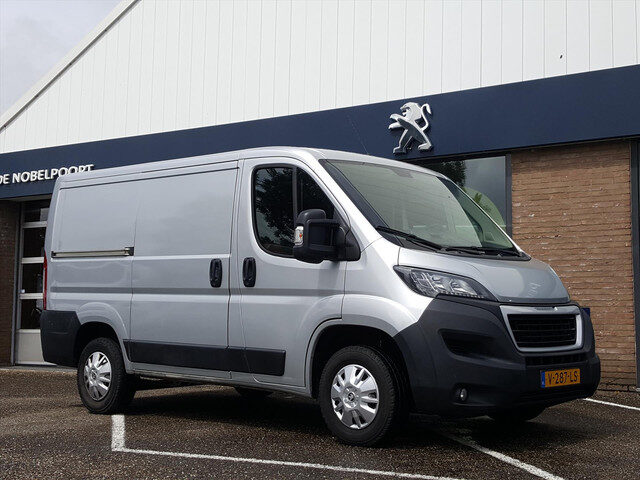 Peugeot Boxer GB 330 L1H1 BlueHDi 130PK Premium Pack Navigatie | AIRCO | Cruise control | Achteruitr