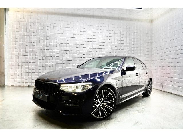 BMW 5 Serie 530e iPerformance M SPORT LIVE COCKPIT CAM