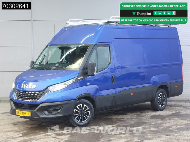 Iveco Daily 35S18 3.0L Automaat L2H2 3,5t Trekhaak 180PK Navi Airco Cruise Camera Parkeersensoren Im