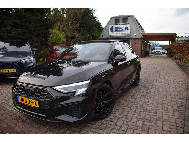 Audi A3 45 TFSI e AUTOM/ADAP CRUISE/PANO DAK/LEDER/NAVI/MATRIX LED/AIRCO ECC/PDC V+A/BLUETOOTH/KEYLE