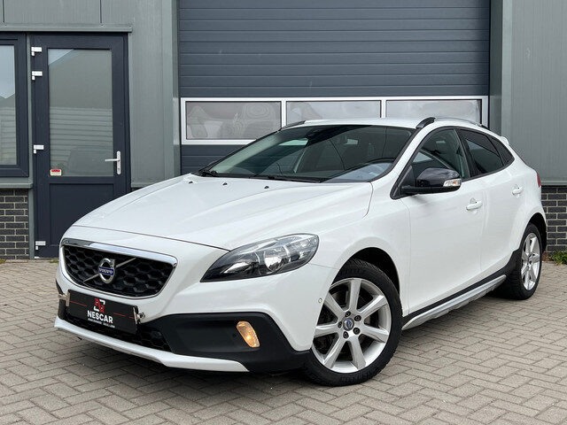 Volvo V40 CROSS COUNTRY 1.5 T3 Momentum Automaat, Navi, PDC, Dealer Onderhouden!