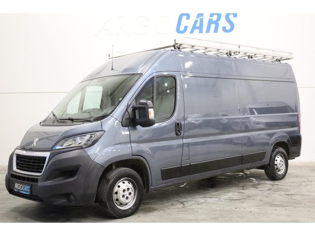 Peugeot Boxer 2.2 BlueHDi 140PK L3/H2 GRIJS CAMERA AIRCO NAVI IMPERIAAL TREKHAAK 3.5t PDC CRUISE LEA