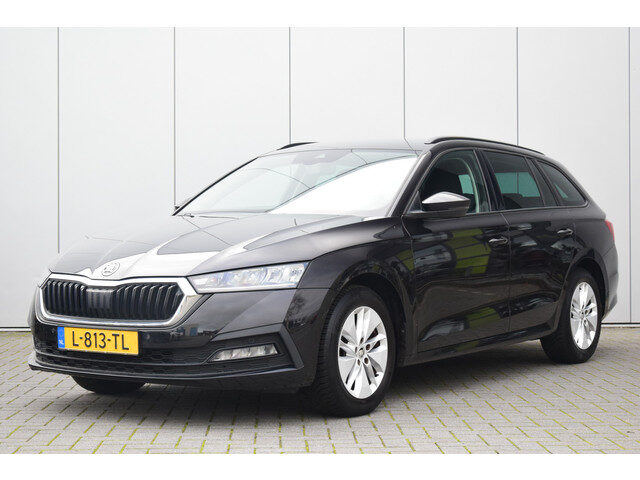 Škoda Octavia Combi 1.0 TSI Business Edition Priv/Glass Navi/Carplay Digi/Cockpit Led Pdc