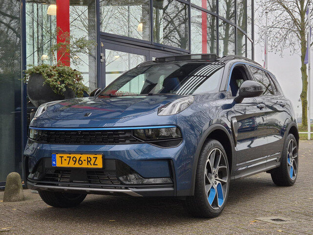 Lynk&Co 01 1.5 | Panoramadak | Zwarte hemel | Rolhoes | Navigatie | Apple Carplay | 20 inch | Climat