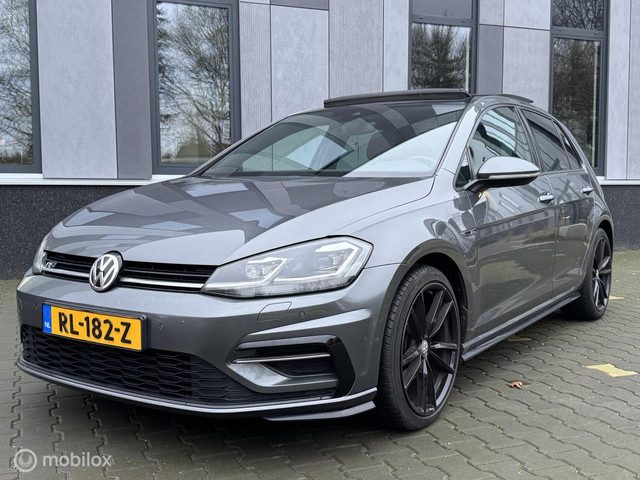 Volkswagen Golf 1.4 TSI High 3x R-Line Camera|Keyless|Pano