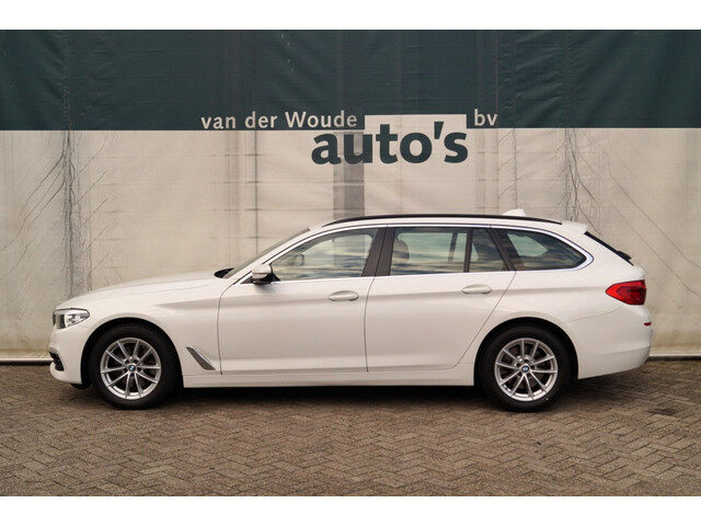 BMW 5 Serie touring 520i 184pk Automaat Executive Edition -NAVI-ECC-