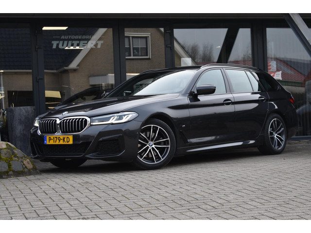 BMW 5 Serie touring 520i M-Sport | LASERLIGHT | NAP | DEALER ONDERHOUDEN | APPLE CARPLAY | ANDRIOD A