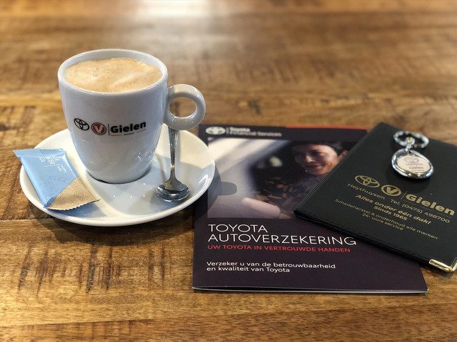 Lexus UX 250h 184pk Luxury Line | Stoel + Stuurverwarming, Parkeersensoren, Keyless, DAB, Adaptive c