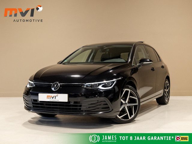 Volkswagen Golf 1.5 TSI / 150pk / Panorama dak / Trekhaak / Elektrische stoelverstelling /