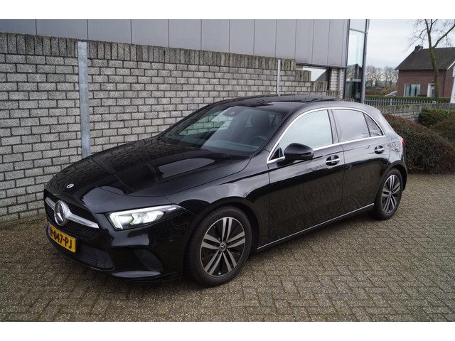 Mercedes-Benz A-Klasse 200 Premium Plus Autom Panodak Leder Sportst Stoelverw Navi Camera Clima LED