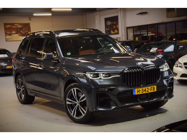 BMW X7 XDrive30d 6p. M-Pakket|1e Eig.|Org.NL|Panoramadak|Dealer Onderhouden