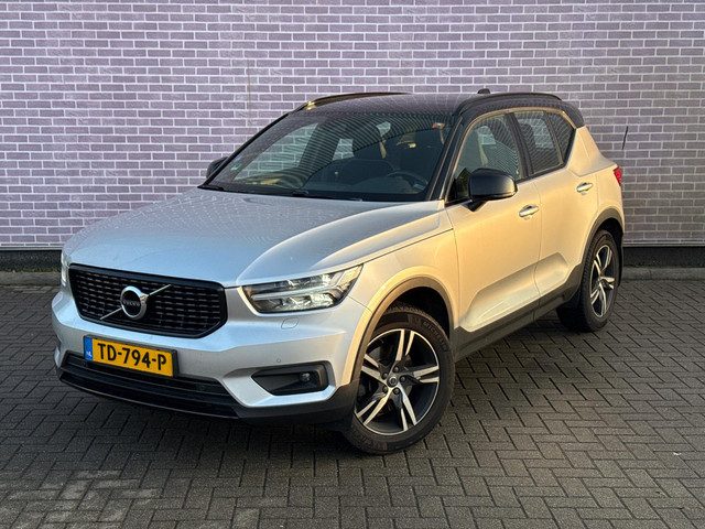Volvo XC40 2.0 T4 AWD R-Design
