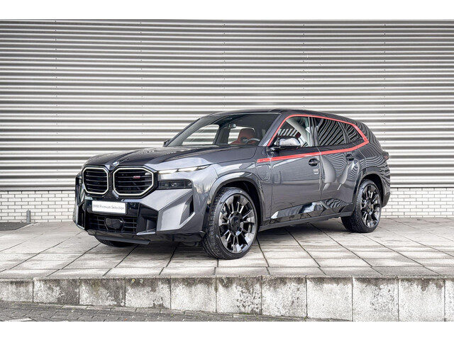 BMW XM PHEV Label Red 30 kWh