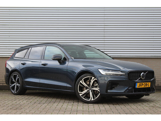 Volvo V60 2.0 T6 Plug-in hybrid AWD Plus Dark