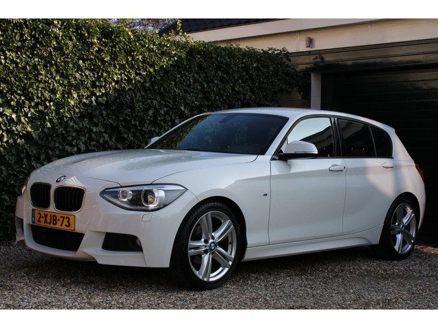 BMW 1 Serie 116i Executive | M- pakket | Stoelverwarming | Xenon | Keyless entry