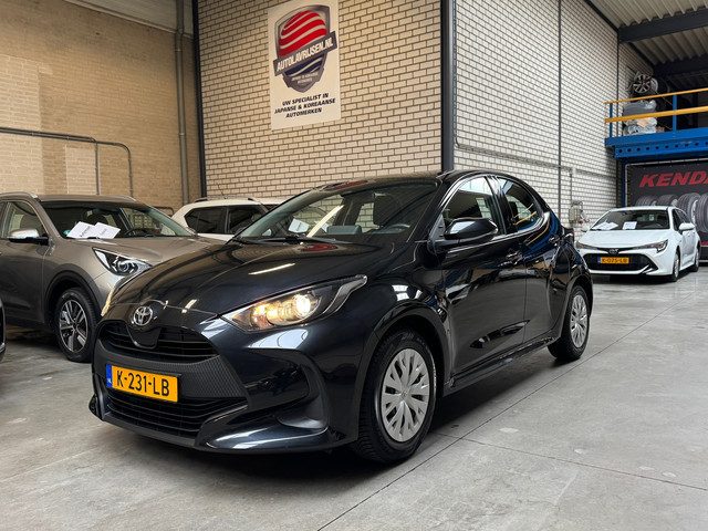 Toyota Yaris 1.5 VVT-i ACTIVE NL AUTO NAP NW MODEL BENZINE 6 BAK APPLE / ANDROID / CAMERA CRUISE!!