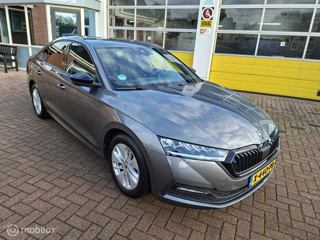Škoda Octavia 1.0 e-TSI Ambition
