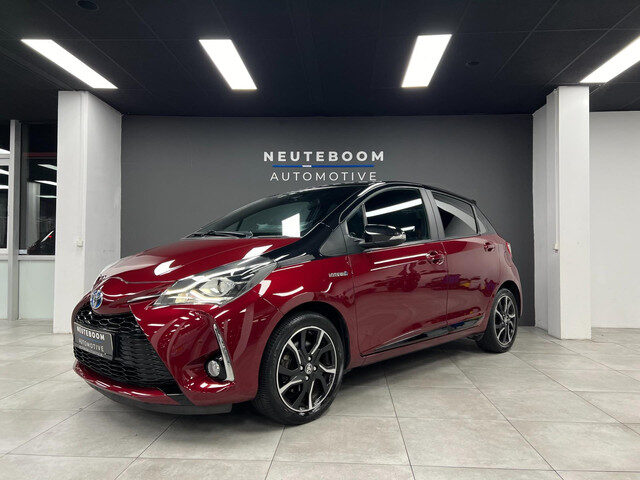 Toyota Yaris 1.5 Hybrid Bi-Tone | Lane | Camera | LED| Clima