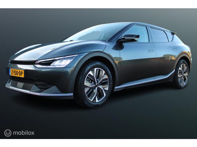 Kia EV6 Light Edition 58 kWh, 3 fase, Stoel-stuurverwarming, Donker glas, Clima, Navi, App connect,