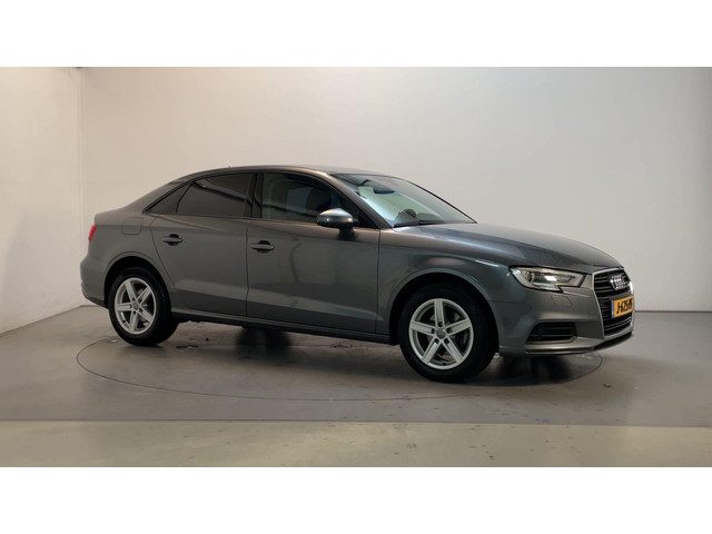 Audi A3 Limousine 30 TFSI Pro Line Navigatie Cruise Control Airco
