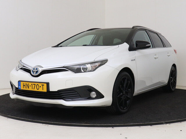 Toyota Auris 1.8 Hybrid Lease Pro