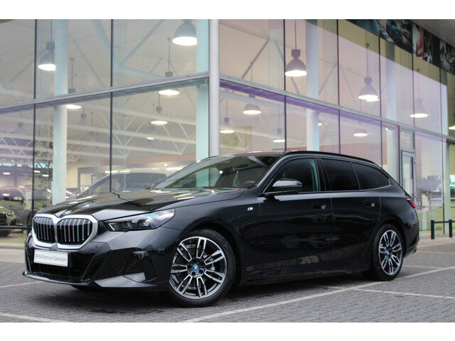 BMW 5 Serie touring 530e M Sport Automaat