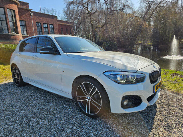 BMW 1 Serie 118i Edition M Sport Shadow High Executive