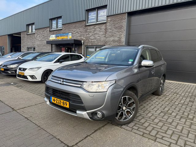 Mitsubishi Outlander 2.0 PHEV Instyle X-Line