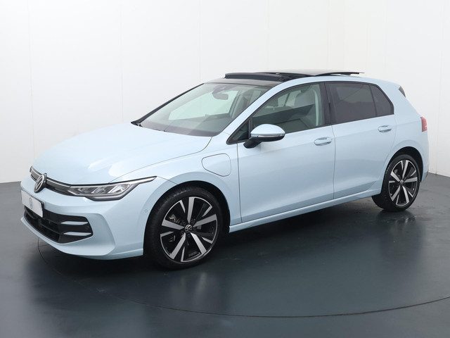 Volkswagen Golf 1.5 eHybrid Life Edition