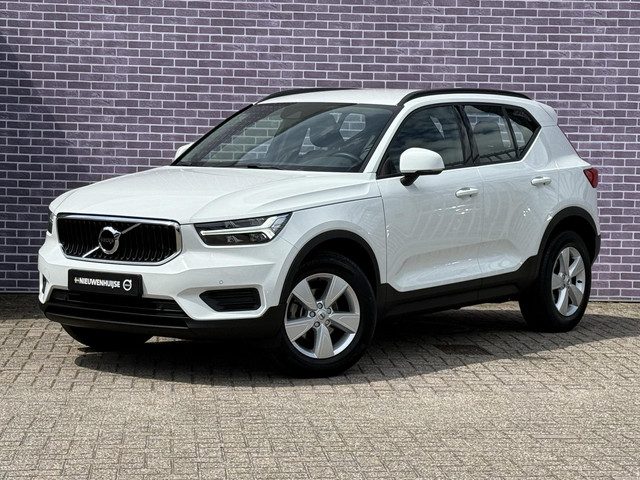 Volvo XC40 1.5 T2 Momentum