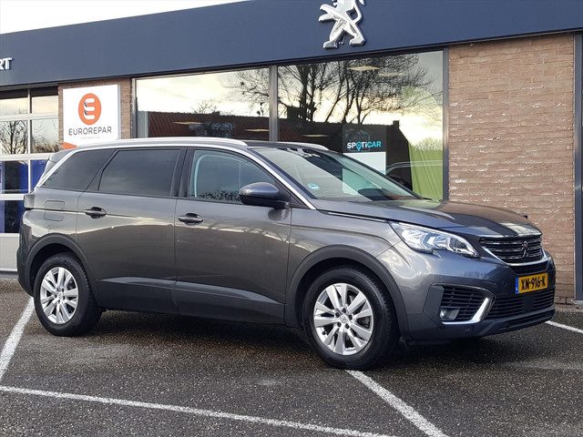 Peugeot 5008 BLUE L. EXECUTIVE 1.2PT-130pk (VOL)AUTOMAAT(EAT8) 7-Pers. | Vol-leer | Trekhaak | Navig