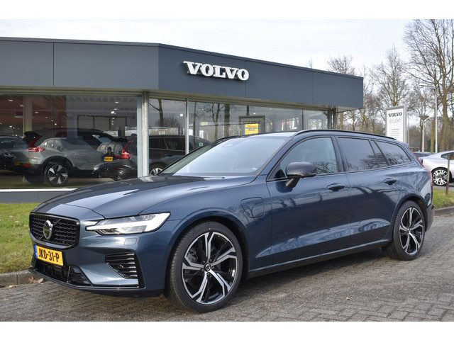 Volvo V60 T6 AWD 350PK Plug-in Hybrid Plus Dark
