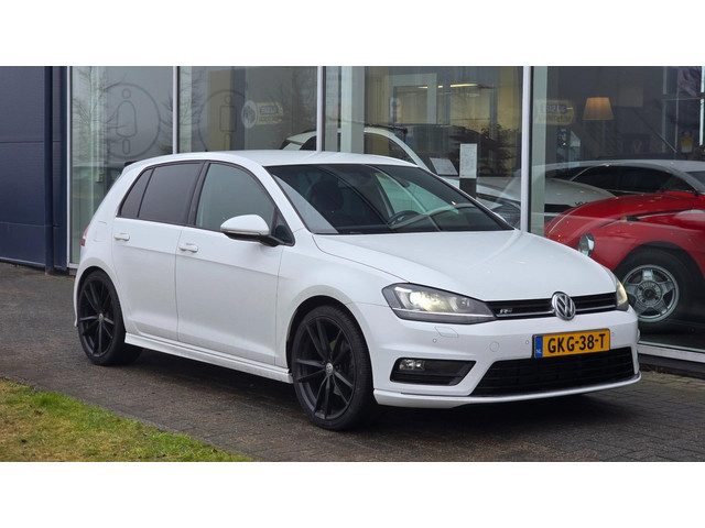 Volkswagen Golf 1.4 TSI Business Edition R | 3x R-line | Stoelverwarming | Navi | Cruise | Trekhaak