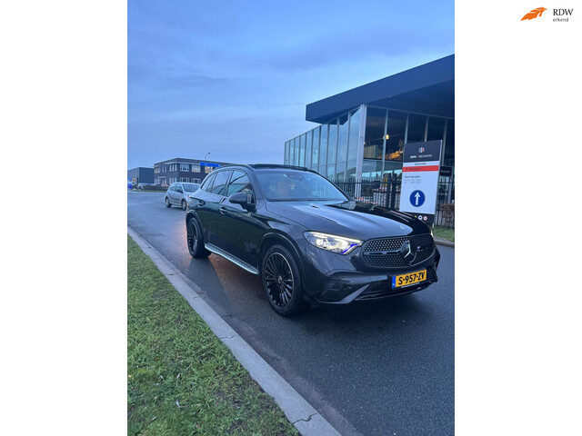 Mercedes-Benz GLC 220d 4MATIC AMG Line/Pano/head up/ elektrischenstoelen/burmester/full option!!