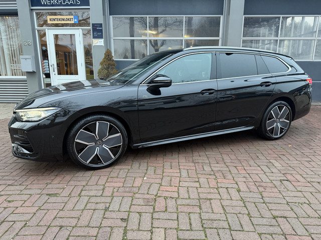 Volkswagen Passat Variant 1.5 eTSI R-Line Edition