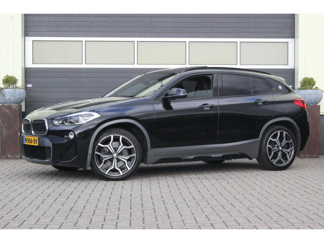 BMW X2 SDrive20i High Executive M Sport | Trekhaak | Schuifdak |